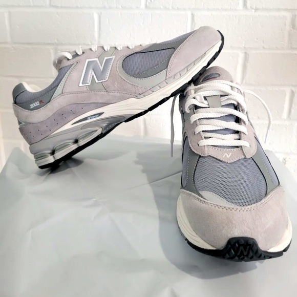 📁🩶 New Balance 2002R Gore-Tex Gray 🩶📁 - Picture 3 of 5
